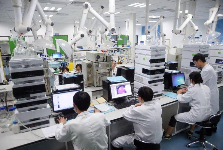 生命科技创新园的南京诺瑞特医药科技,科研人员正在研发新药
